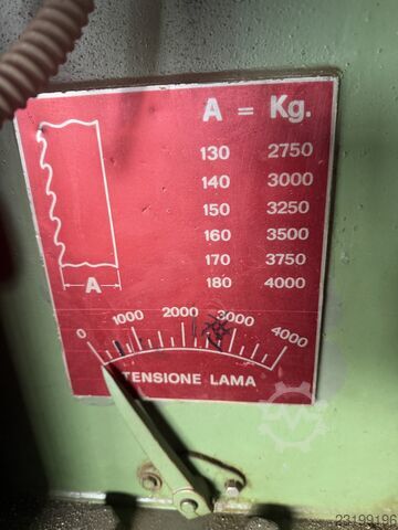Sega a nastro spaccalegna per tronchi Bon Gioanni SNT-1300-L-B