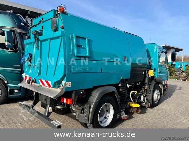 Spazzatrice stradale MERCEDES-BENZ 1324 Atego Johnston VT652 120TKM Euro6b