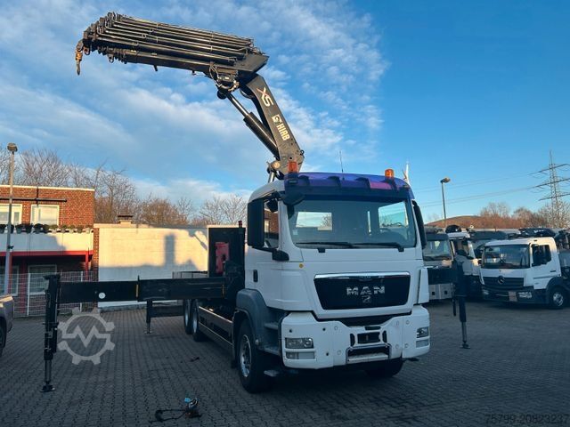 Kuorma-autoon asennettu nosturi MAN 26.360 TGS Pritsche + HIAB 477 Kran 6x4