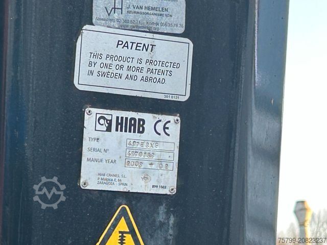 Kuorma-autoon asennettu nosturi MAN 26.360 TGS Pritsche + HIAB 477 Kran 6x4