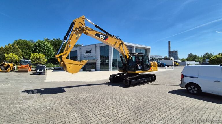 รถขุดตีนตะขาบ Caterpillar 330D2 L - Excavator - 3 Buckets