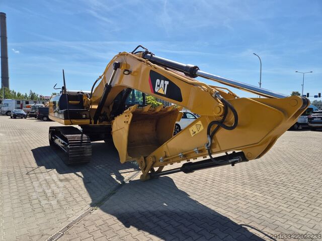 รถขุดตีนตะขาบ Caterpillar 330D2 L - Excavator - 3 Buckets