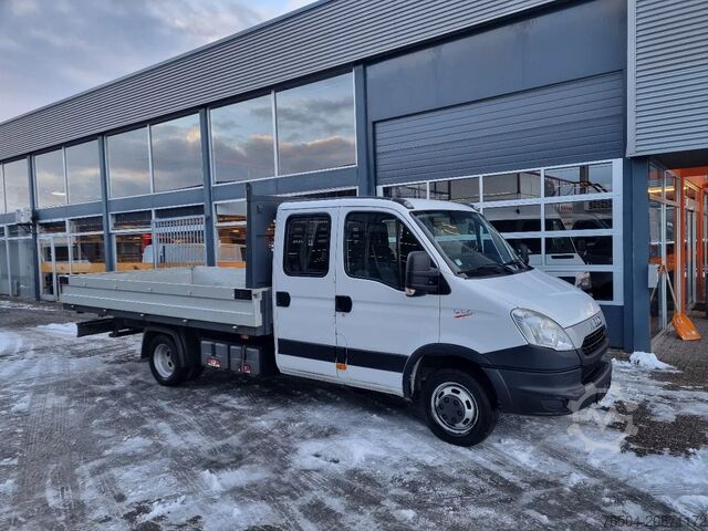 Flatbed double cab Iveco Daily 40C15 3.0D Open laadbak DC 7 pers GVW 350...
