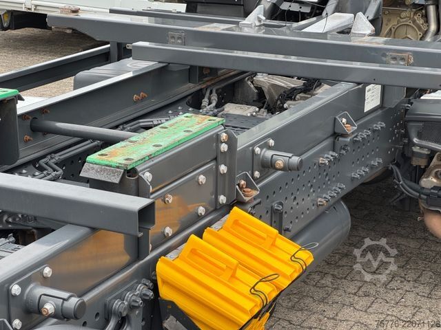Wechselfahrgestell LKW MERCEDES-BENZ 2553 Actros 5 L Öl-Retarder 2548 45 58 Lenkachse
