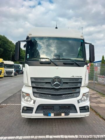 標準トラクターユニット MERCEDES-BENZ Actros 18-45 Stream Space-MP4-ACC