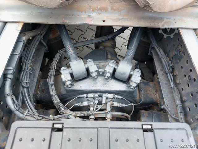 Štandardný ťahač MERCEDES-BENZ Actros 18-45 Stream Space-MP4-ACC