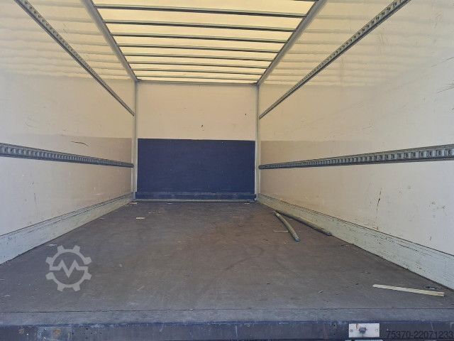 Xe tải thùng kín IVECO EUROCARGO ML160E28/P