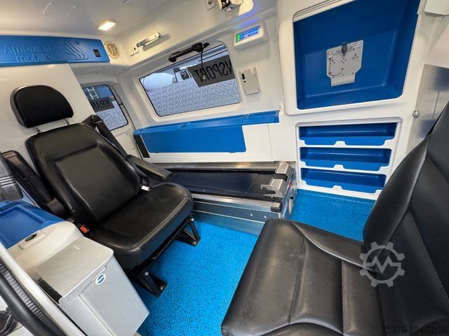 Feuerwehrfahrzeug VOLKSWAGEN Transporter T6 AT Motor/Getriebe