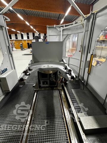 Universal machining center HERMLE C50 UP