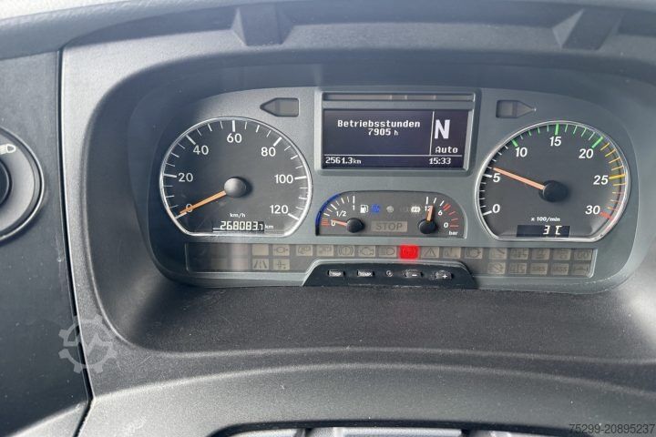 Soğutuculu kamyon Mercedes-Benz Atego 1022 4x2 Kühlkoffer+HB / Swiss-Vehicle