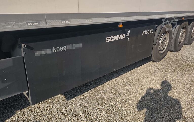 冷藏半挂车 Kögel semirimorchio frigorifero usato