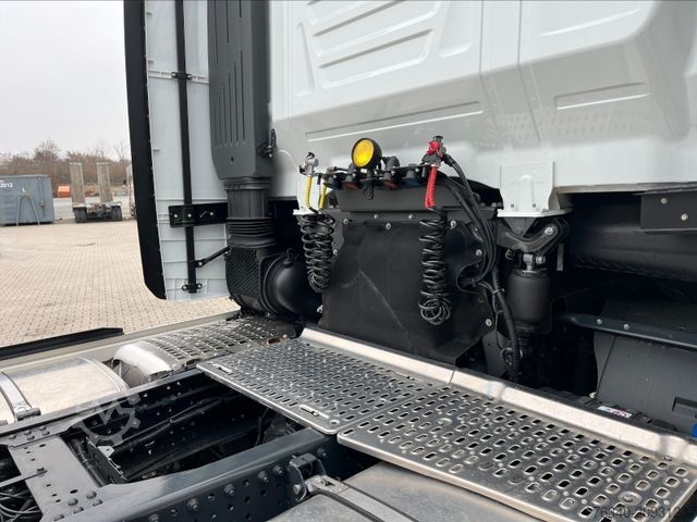 Tractor estándar IVECO AS440S50T/P *Sattelzugmaschine*MY24*S-Way