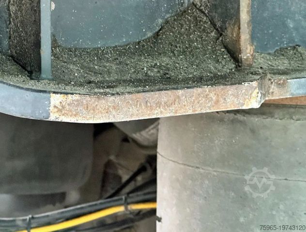 Box semitrailer  LAMBOO T03 ISOLATED BOX + HEATER STEERING AXLE L