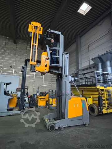 Autocarri snodati / VNA (Carrelli elevatori per corsie molto strette) Jungheinrich EKX 410 Schienengeführt mit PSA