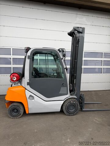 Carretillas elevadoras de GLP Still RX70-25T