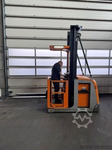 Vertical order pickers Still EK-X10
