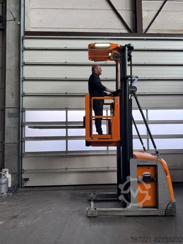 Vertical order pickers Still EK-X10