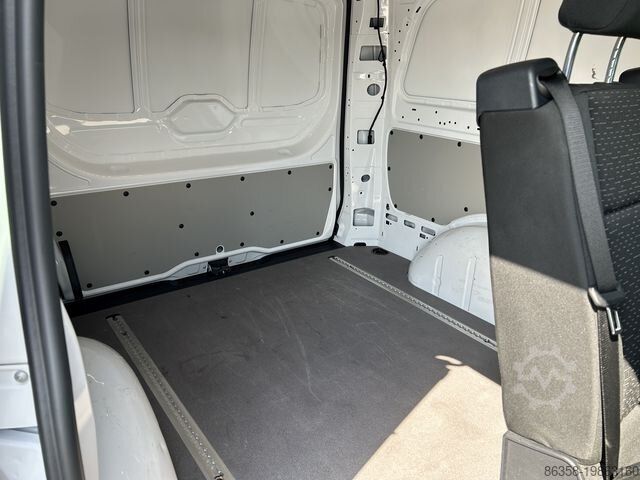 Furgon blaszak MERCEDES-BENZ Vito 116 CDI Mixto Pro L AHK 2,0t Kamera Klima