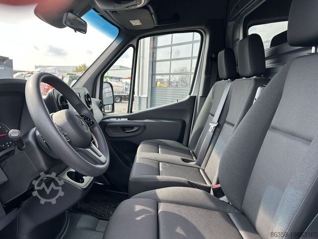 Furgoneta MERCEDES-BENZ Sprinter 317 CDI KA L3H2 Navi Kamera 93L-Tank ..