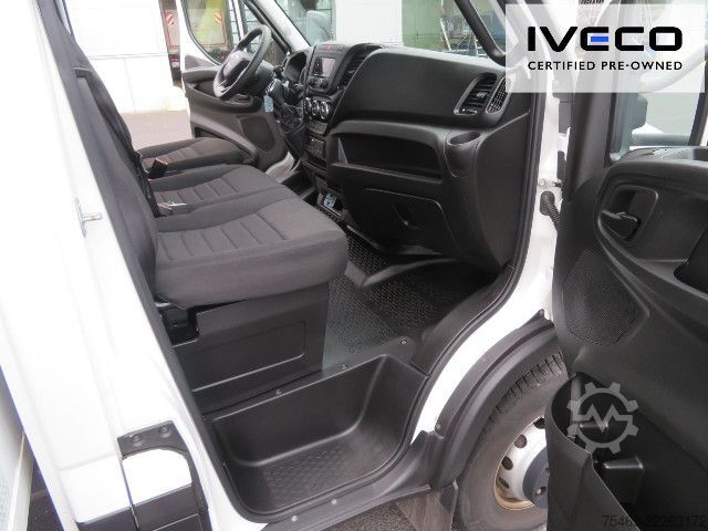 बॉक्स वैन IVECO 70C18HA8