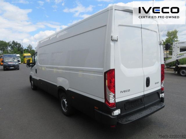 ऊंची छत वाली वैन IVECO 35S16V