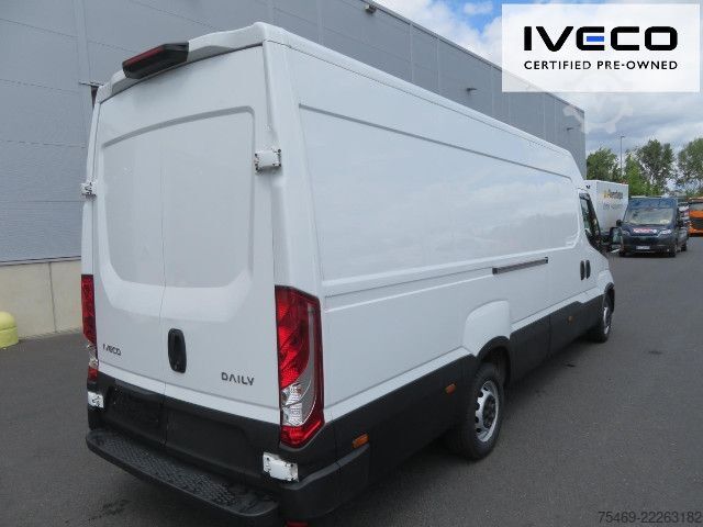 ऊंची छत वाली वैन IVECO 35S16V