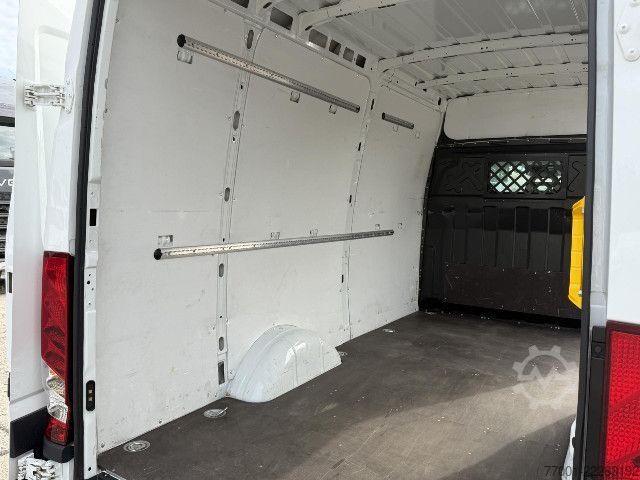 पैनल वैन IVECO 35S16V Klima / Radio / PDC