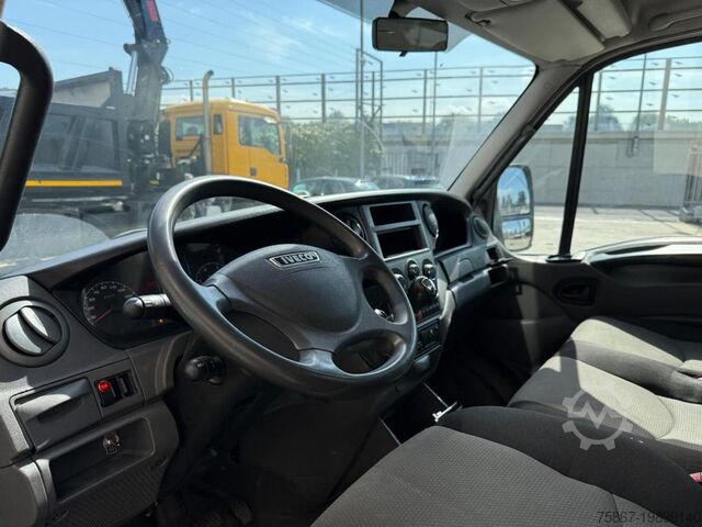 Camion à carrosserie fixe Iveco DAILY 60C17