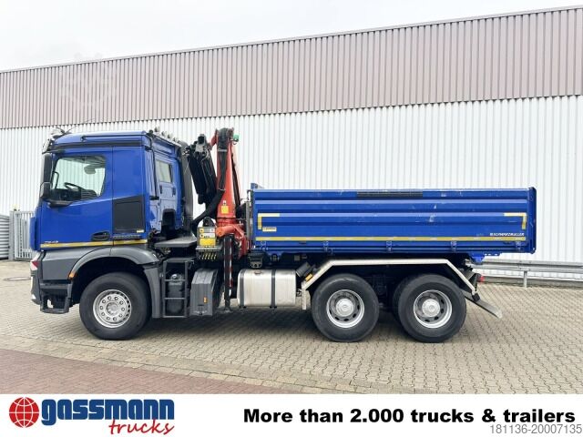 Kippiauto Mercedes-Benz Arocs 2643 K 6x4, Kran Palfinger PK13001-K B, Funk