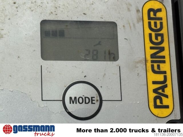 Kippiauto Mercedes-Benz Arocs 2643 K 6x4, Kran Palfinger PK13001-K B, Funk