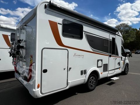 Yarı entegre karavan Bürstner Lyseo TD 727 G