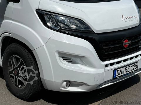 Yarı entegre karavan Bürstner Lyseo TD 727 G