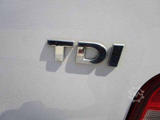 Furgoneta VW T6 2.0L TDI *KLIMA+AHK+3-Sitzer*