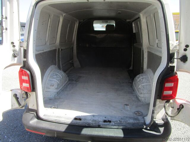 Furgoneta VW T6 2.0L TDI *KLIMA+AHK+3-Sitzer*