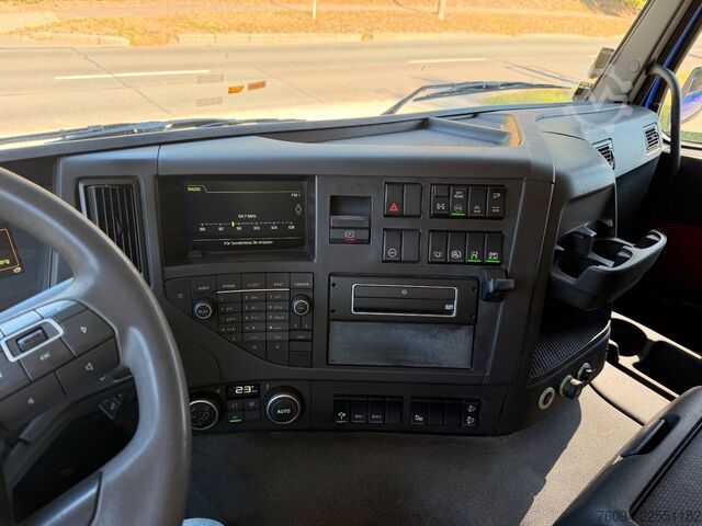 Grúa montada en camión VOLVO FMX 500 6x4 KRAN abstattelbar 18m Kipper Bordmat