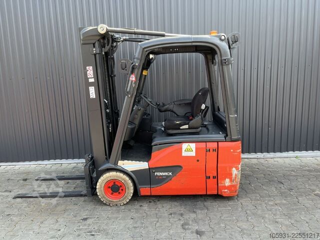 Elektrische vorkheftruck 3 wielen Linde E16-02