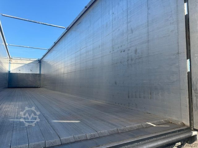 Ikäyvä lattiasemitraileri KNAPEN K100 Schubboden 92m³ 10mm Boden Top Zustand