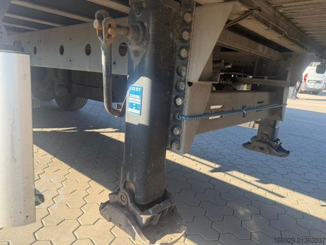 Ikäyvä lattiasemitraileri KNAPEN K100 Schubboden 92m³ 10mm Boden Top Zustand