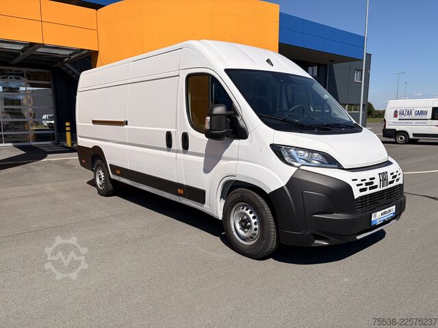 Furgão de painéis Fiat Ducato