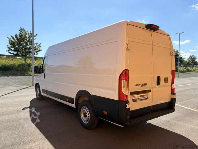 Furgão de painéis Fiat Ducato
