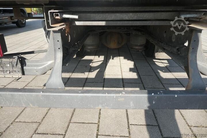 Furgons ar kasti MERCEDES-BENZ Atego 816 BL Möbelkoffer
