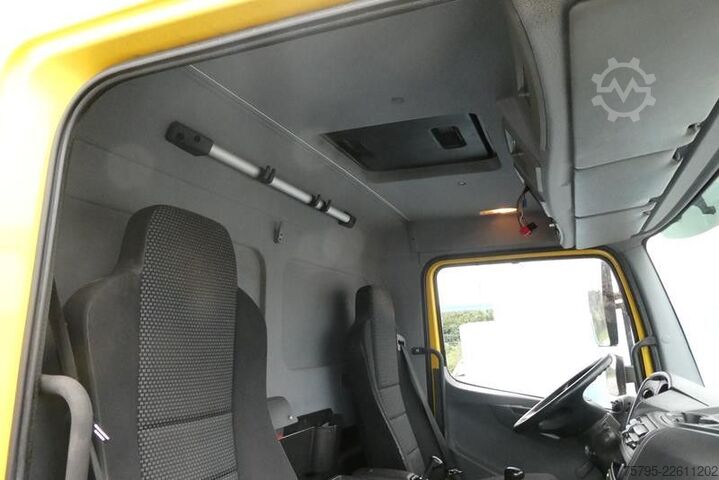 Furgons ar kasti MERCEDES-BENZ Atego 816 BL Möbelkoffer