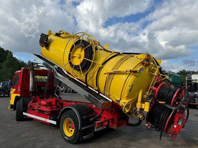 Véhicule aspirant Volvo FL 10.320 4x2, Tipper 12m3 Sludge & Flushing Tr...