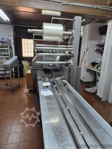 Μηχανή συσκευασίας Flow Pack Nuova Dizma SYNCHROFLOW