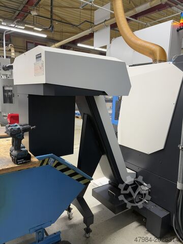 Centrul de strunjire-frezare CNC DMG MORI ALX 1500/300