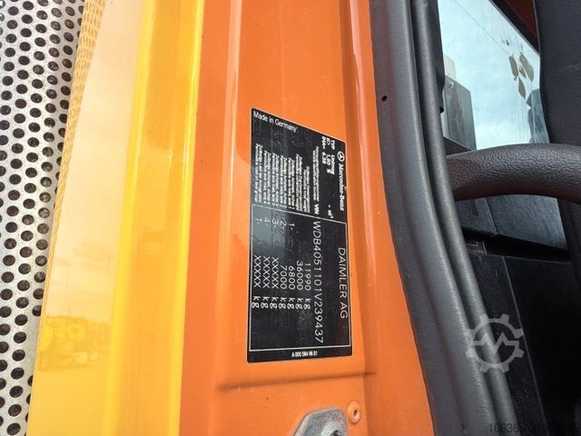 Pašizgāzējs kravas automašīna UNIMOG U serie 427 4x4 Tipper / Kipper / Hydrostat