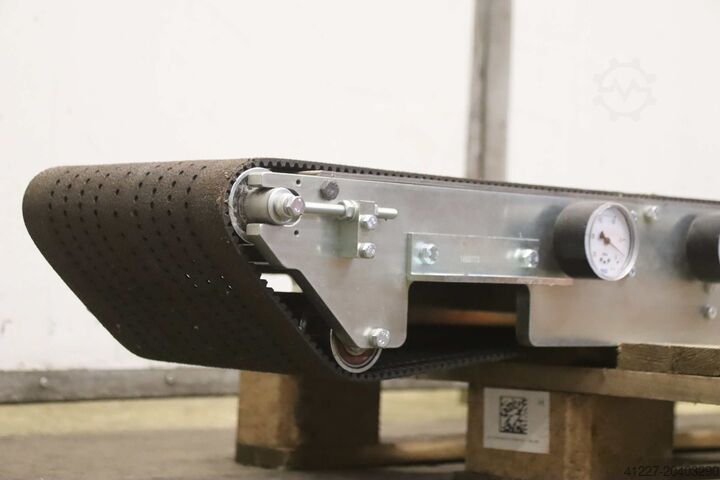 Conveyor belt with vacuum partial surface unbekannt 250 x 1700 mm
