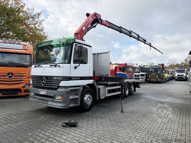 Φορτηγό με επίπεδη καρότσα Mercedes-Benz Actros 2535 6X2 HMF 2420 bis 25 Meter