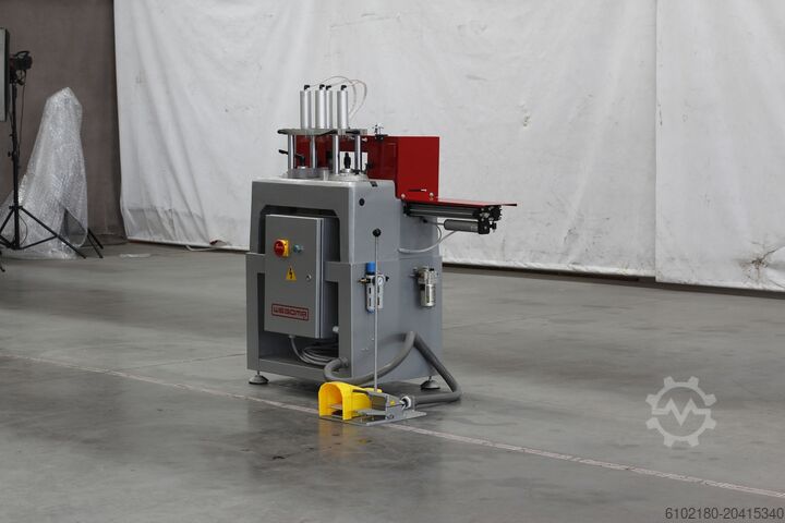 Stroj za čelno rezkanje Wegoma AKF125P