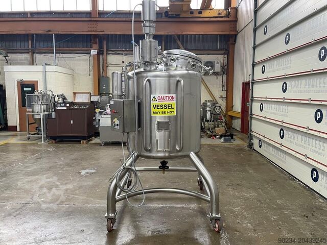 Mezclador vertical de acero inoxidable de 750 litros, 900 mm de diámetro x 1.000 mm lado recto BRABY LTD. 750 Litre